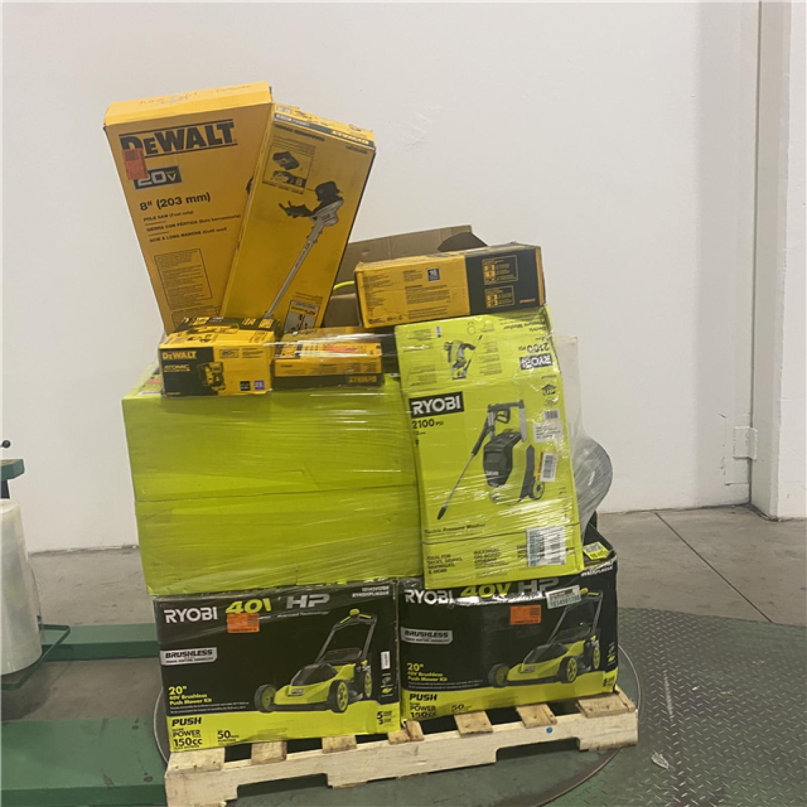 Dallas Location - As-Is Tool Pallet