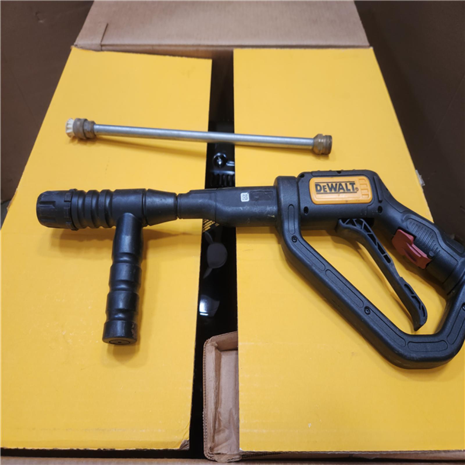 Phoenix NEW DEWALT 3600 PSI 2.5 GPM Cold Water Gas Professional Pressure Washer with HONDA GX200 Engine