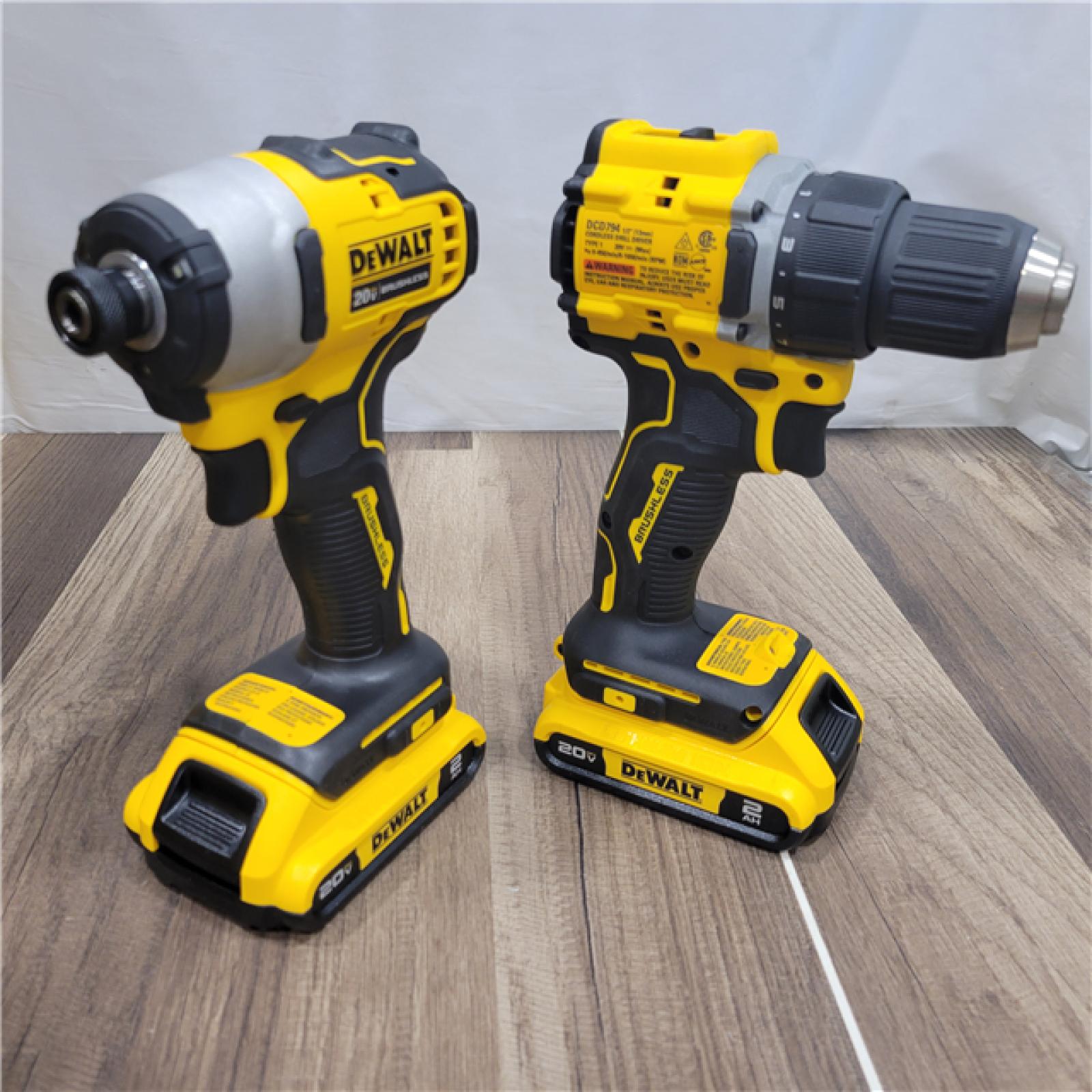 GOOD DEWALT ATOMIC 20-Volt Lithium-Ion Cordless Brushless Combo Kit (4-Tool) with (2) 2.0Ah Batteries, Charger and Bag