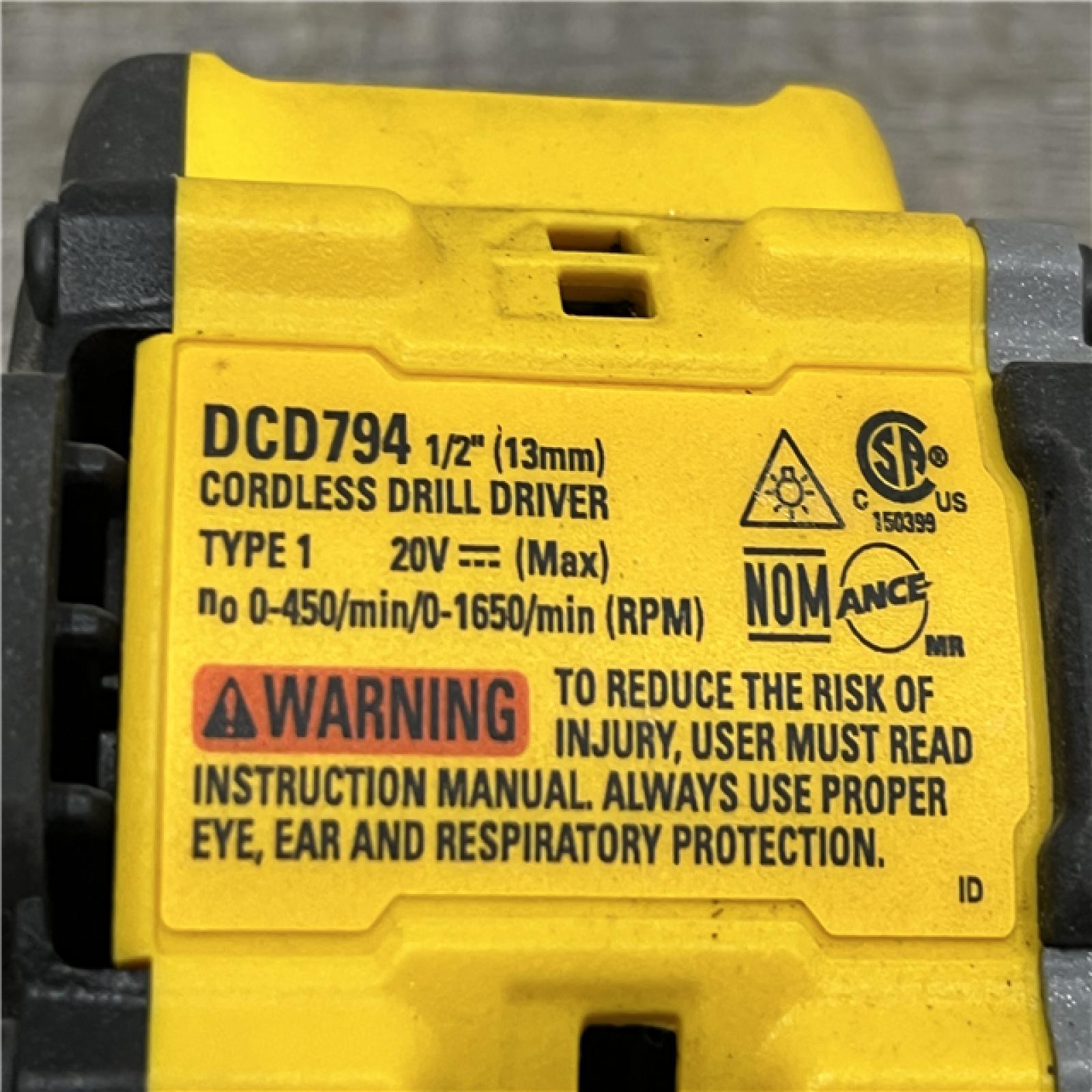 AS-IS DEWALT Atomic 20V Lithium-Ion Cordless Compact 1/2 in. Drill/Driver Kit