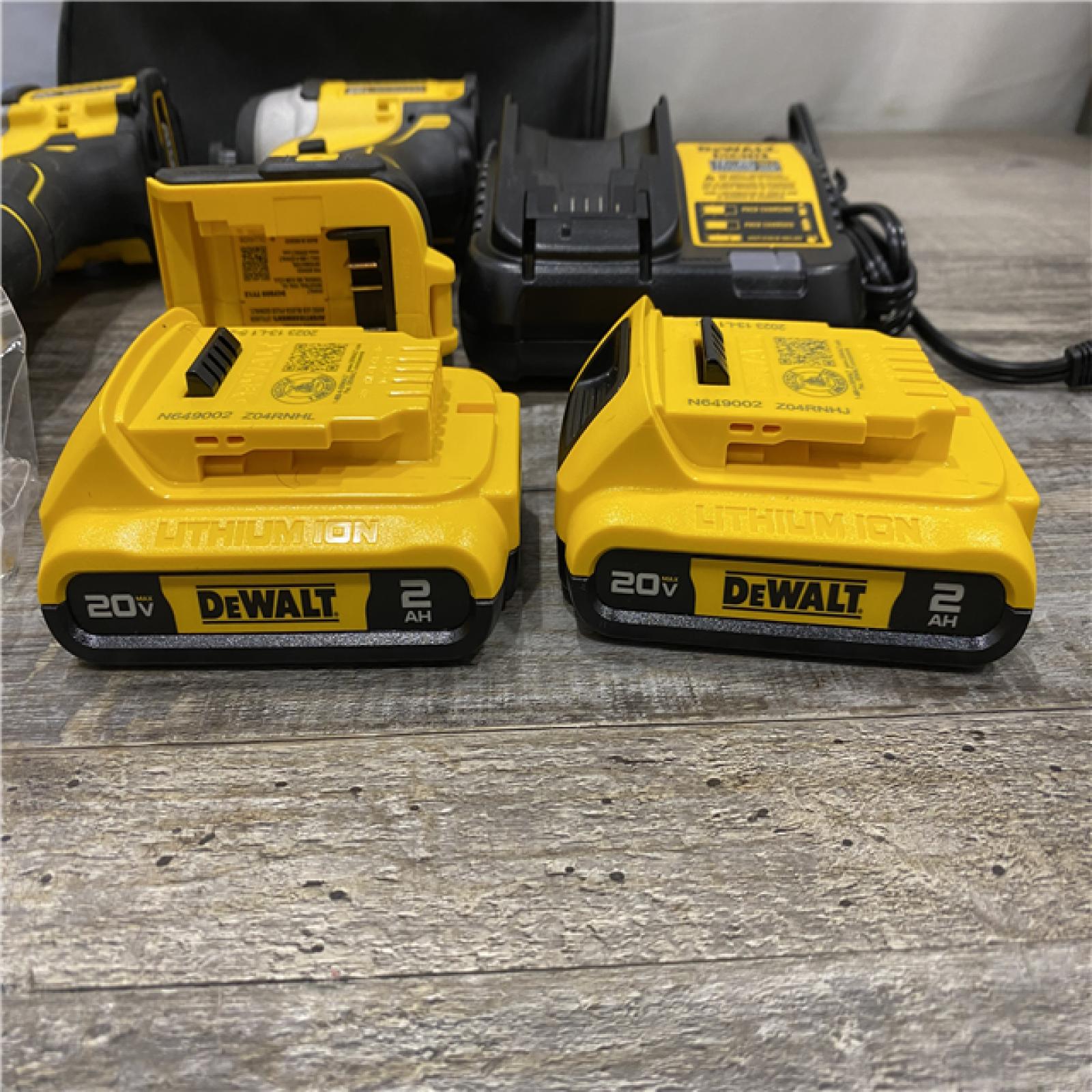 AS-IS DEWALT ATOMIC 20-Volt MAX Lithium-Ion Cordless Combo (2-Tool) Kit