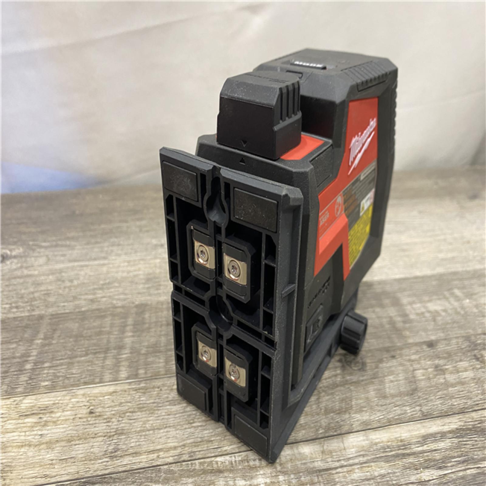 AS-IS Milwaukee 100 ft. REDLITHIUM Lithium-Ion USB Green Rechargeable Cross Line Laser Level Kit