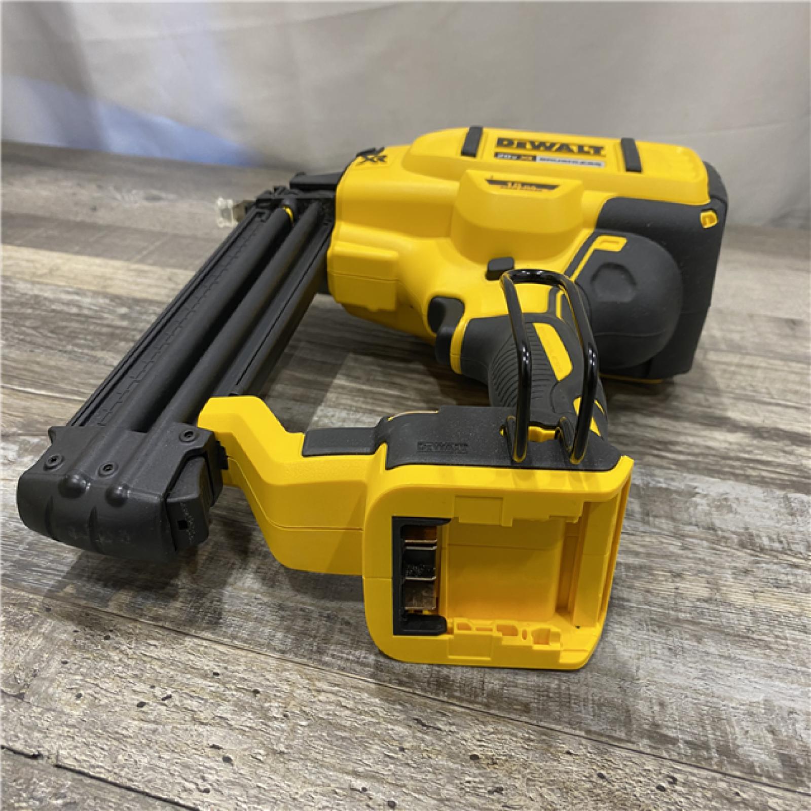 AS-IS DEWALT 20V MAX XR Lithium-Ion Electric Cordless 18-Gauge Brad Nailer (Tool Only)