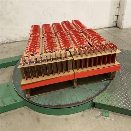 Dallas Location - NEW-  Milwaukee FASTBACK Compact Folding Utility Knife Pallet