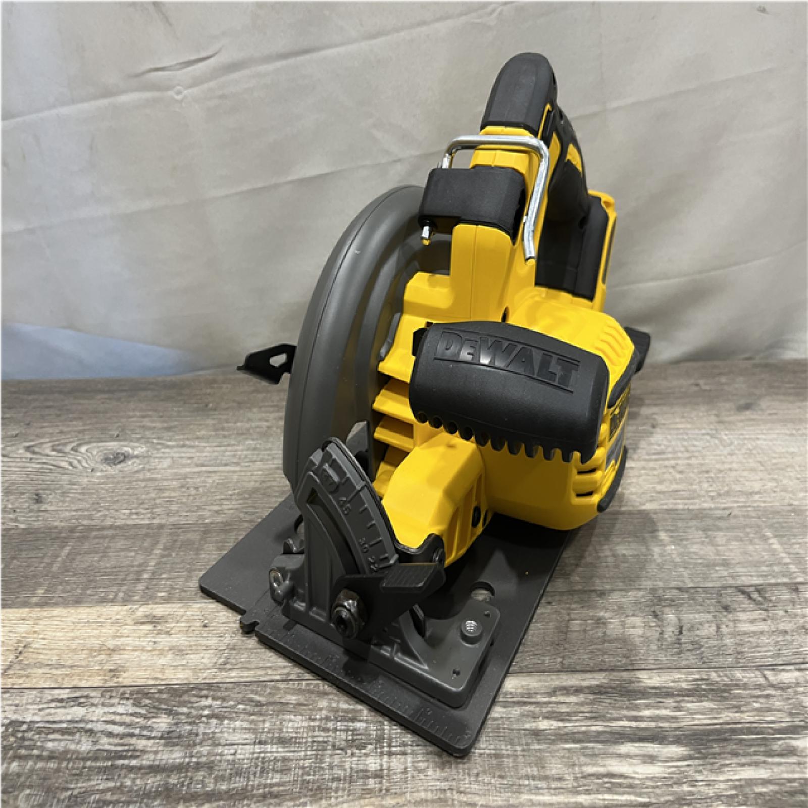 AS-IS DEWALT FLEXVOLT 60V MAX Cordless Brushless 7-1/4 in. Circular Saw with Brake (Tool Only)