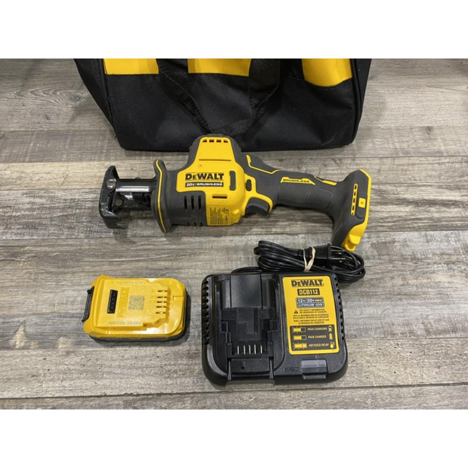 AS-IS DEWALT Atomic 20-Volt Maximum Cordless Brushless Compact Reciprocating Saw Kit