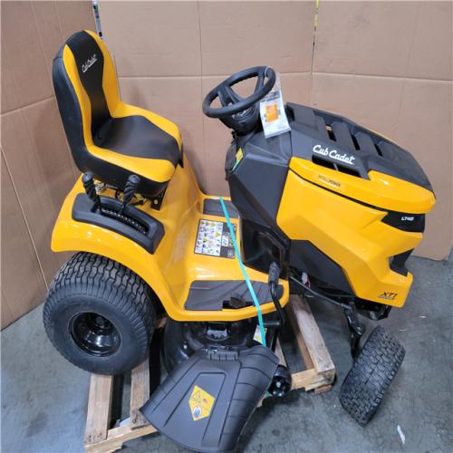 CALIFORNIA AS-IS CUB CADET XT1 ENDURO SERIES SIT DOWN RIDING LAWN MOWER