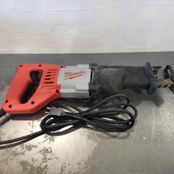 AS-IS- Milwaukee SAWZALL Reciprocating Saw Kit