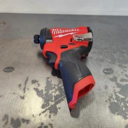 AS-IS- M12 Fuel Atornillador De Impacto Hexagonal De 1/4