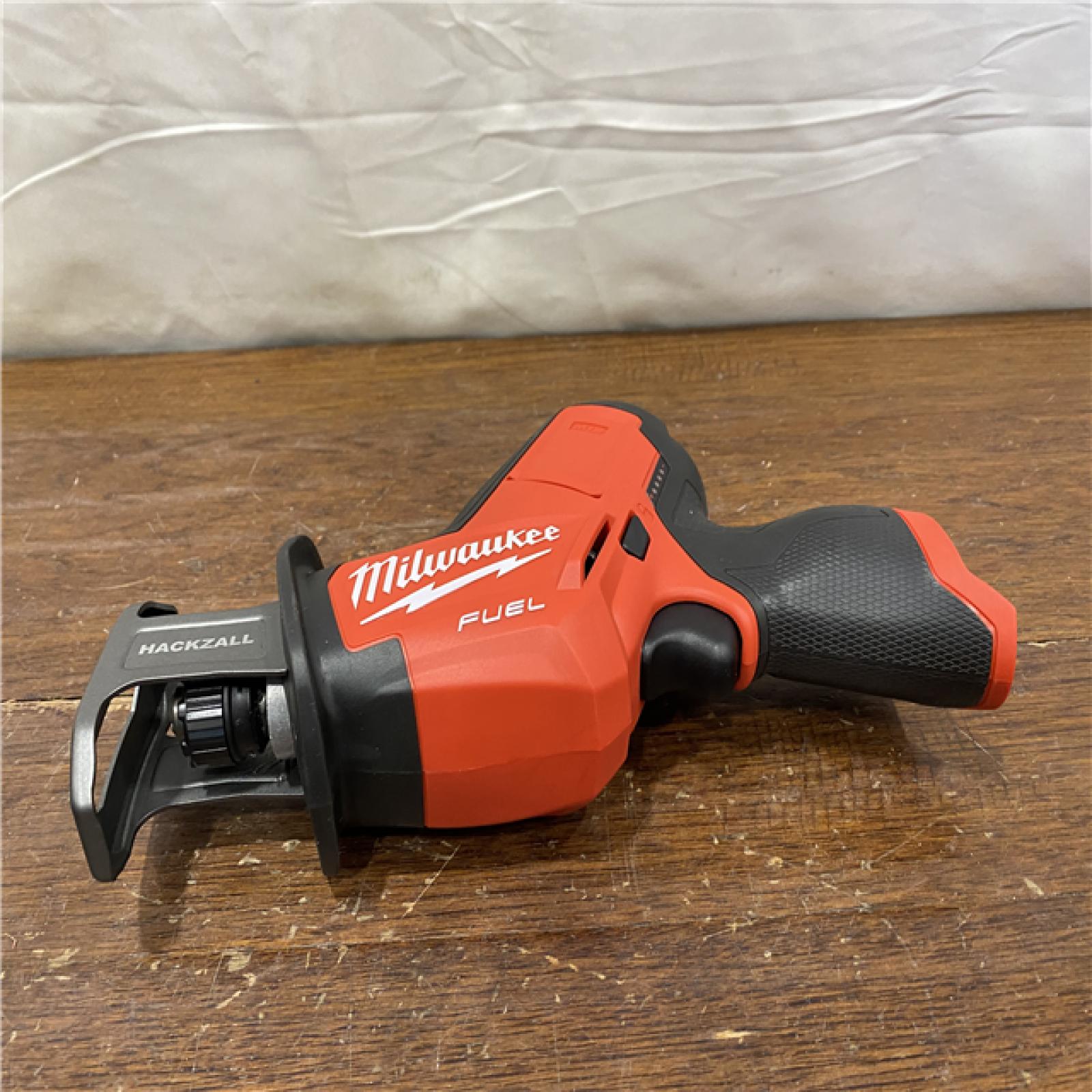 AS-IS Milwaukee M12 FUEL 12-Volt Lithium-Ion Brushless Cordless HACKZALL Reciprocating Saw Kit W/ Free M12 2.0Ah Compact Battery