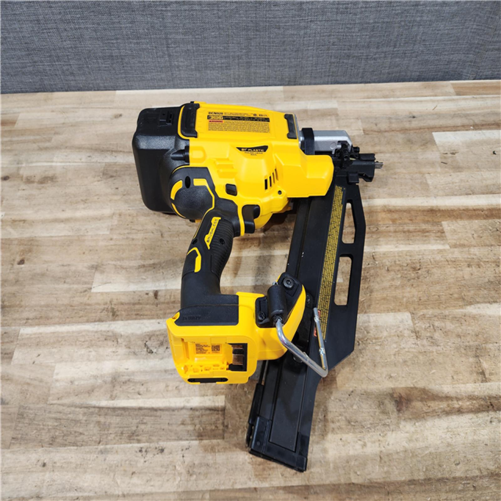 HOUSTON LOCATION - AS - IS DEWALT 20-Volt 21° Cordless Framing Nailer (Tool-Only)