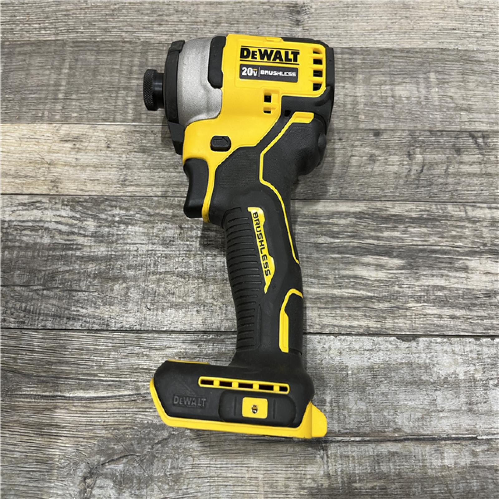 AS-IS DEWALT Atomic 20V Max Lithium-Ion Brushless Cordless Compact 1/4 in. Impact Driver Kit