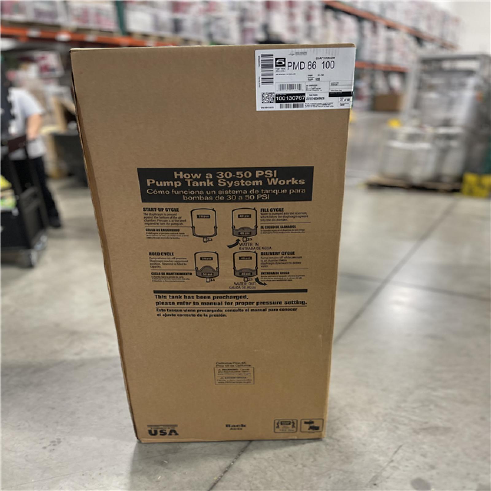 DALLAS LOCATION- Reliance PMD-86 Pre-Charged Vertical Pressure Well Tank 86 gal Blue