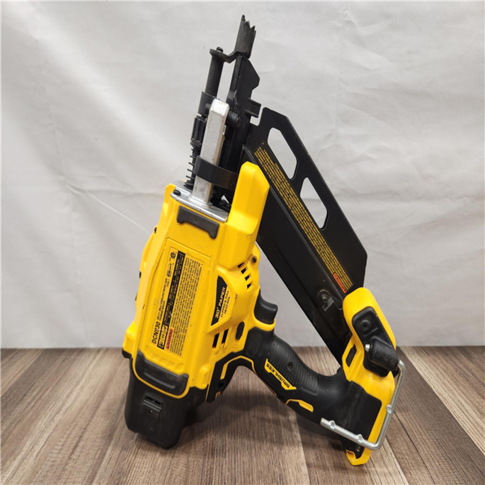 DeWalt 20V MAX Cordless 30 Deg Framing Nailer  (Tool only)