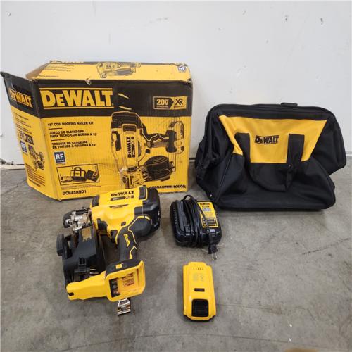 Phoenix Location NEW DEWALT 20V MAX Lithium-Ion 15-Degree Electric Cordless Roofing Nailer Kit with 2.0Ah Battery Charger and Bag