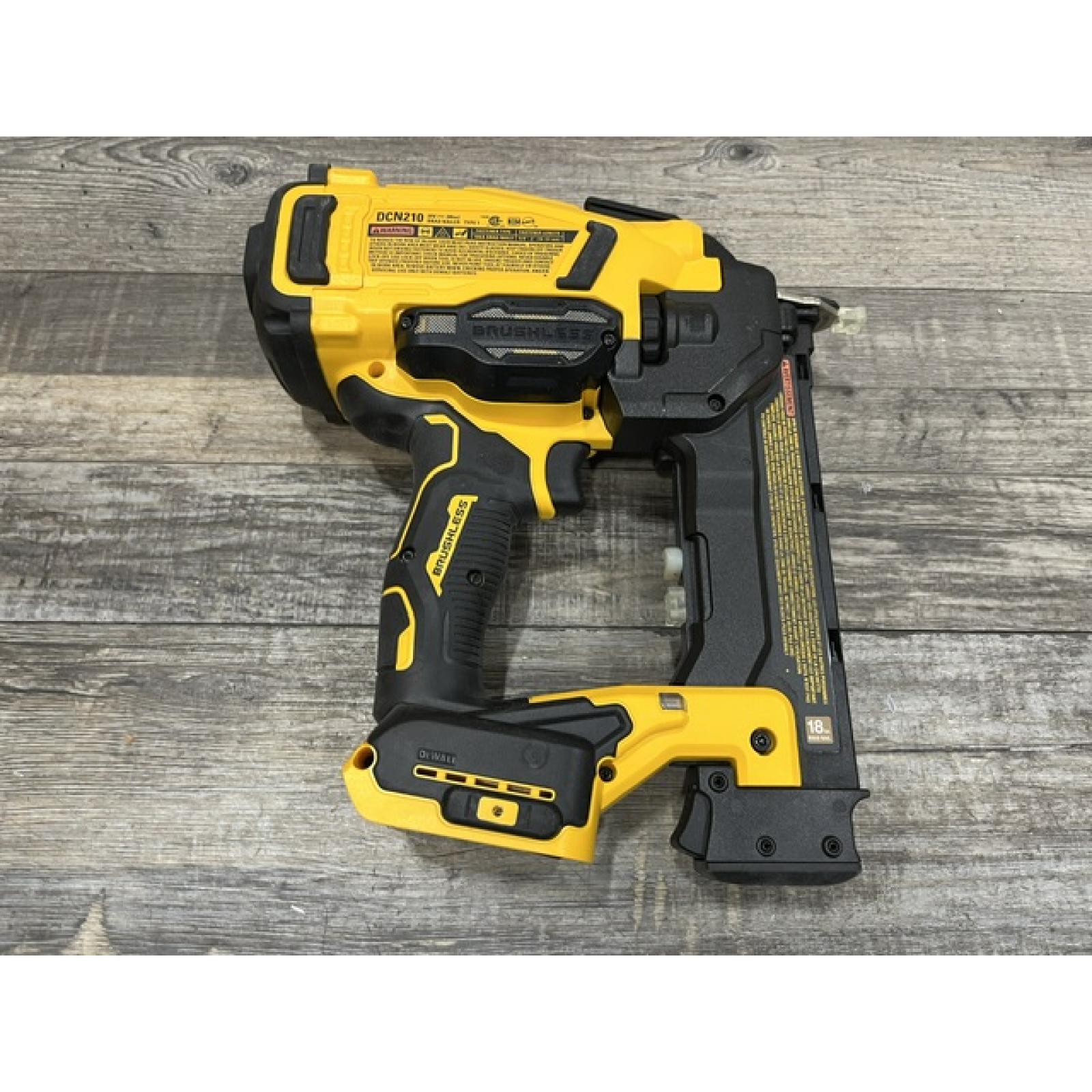 AS-IS DEWALT 20V MAX XR 18 Gauge Cordless Brad Nailer (Tool Only)