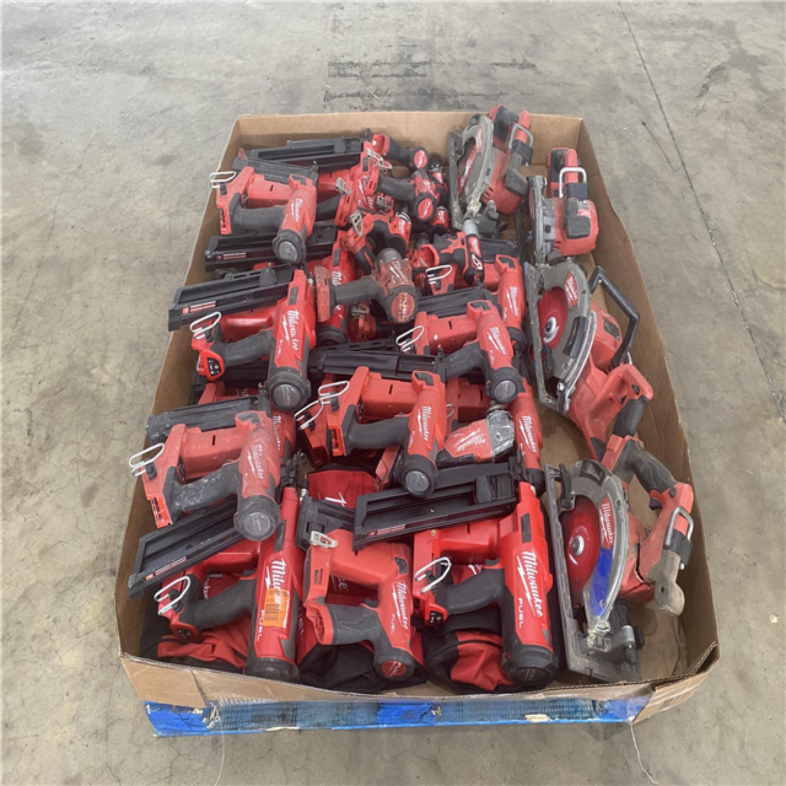 Houston Location AS IS - Tool Pallet