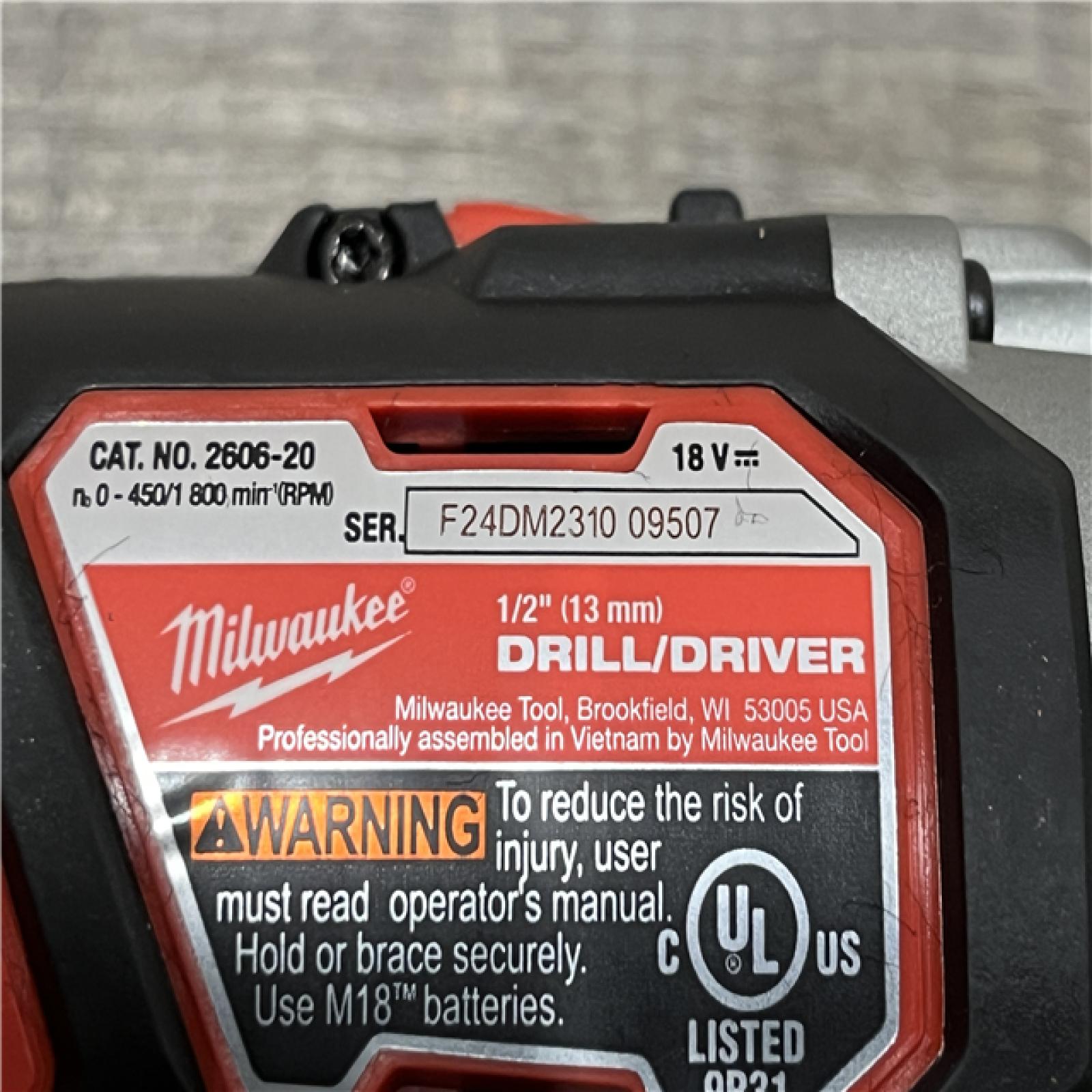 AS-IS Milwaukee 18V Lithium-Ion Cordless Drill Driver/Impact Driver Combo Kit