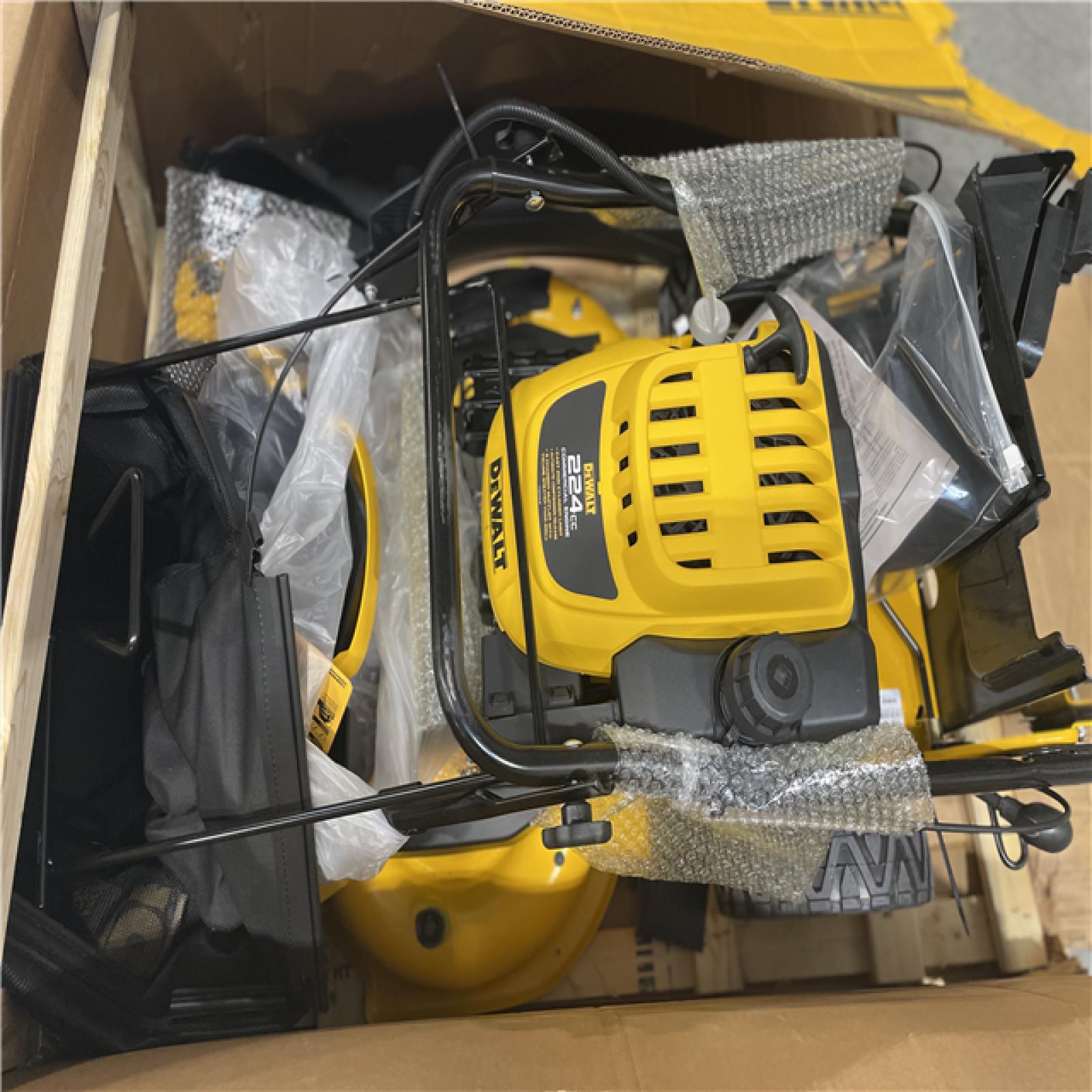 DALLAS LOCATION- AS-IS DeWalt 28 in. 224cc Engine 3-in-1 Gas Self-Propelled Lawn Mower