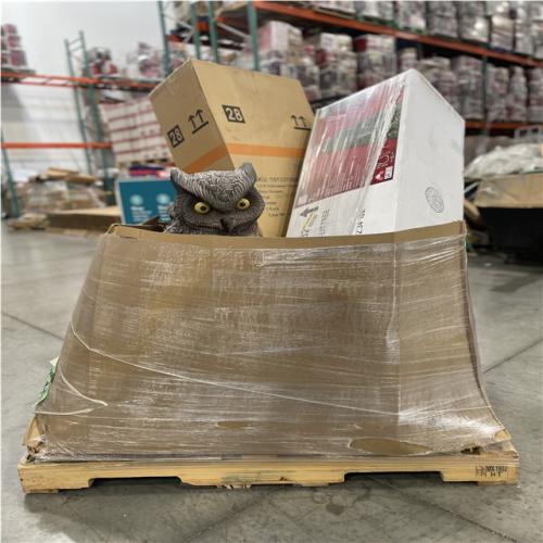 DALLAS LOCATION - AS-IS MIXED HOLIDAY DECORATIONS PALLET