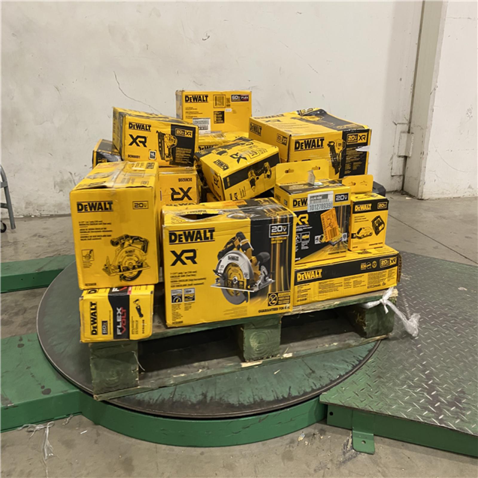 Dallas Location - As-Is DEWALT Tool Pallet
