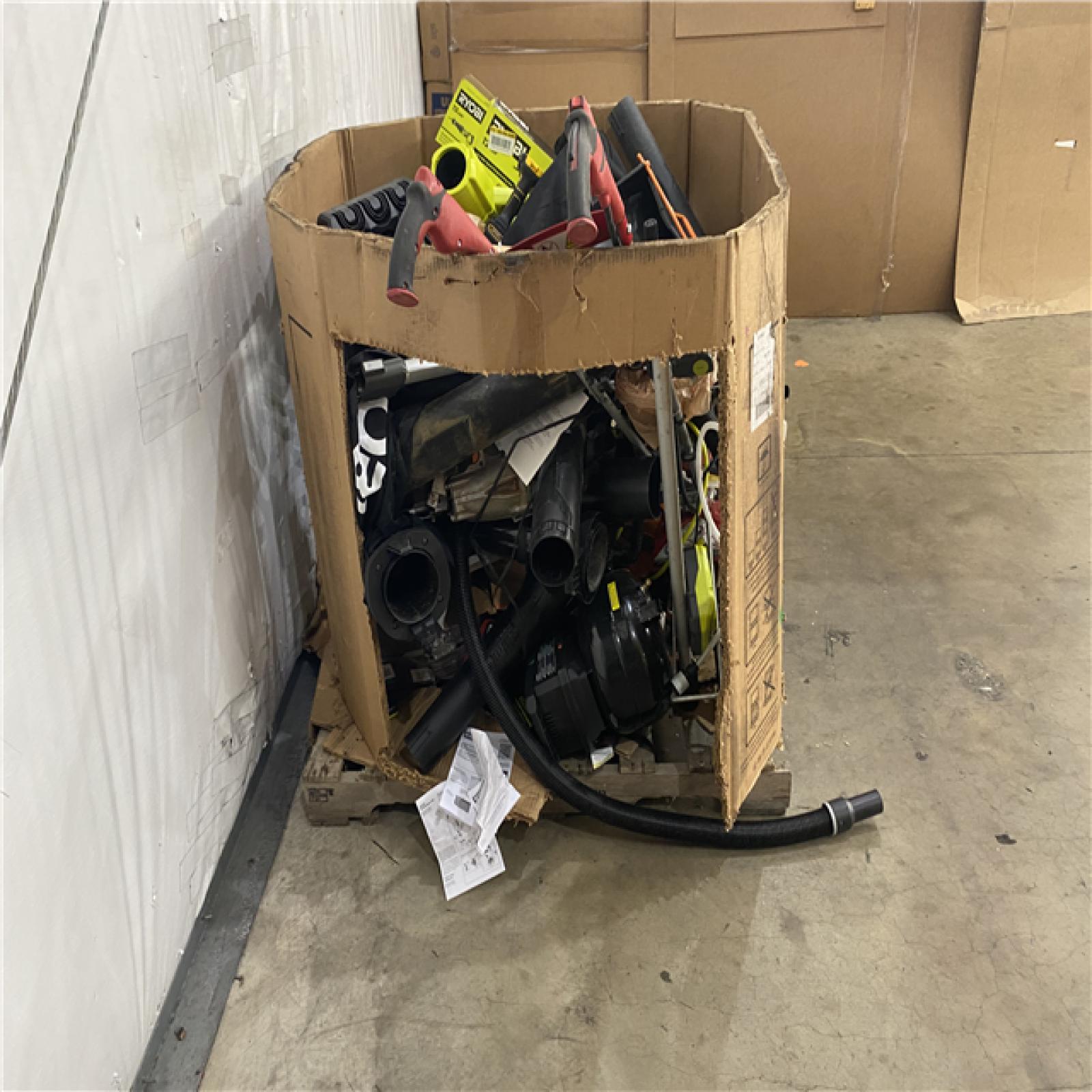 Houston Location AS IS - Outdoor Pallet