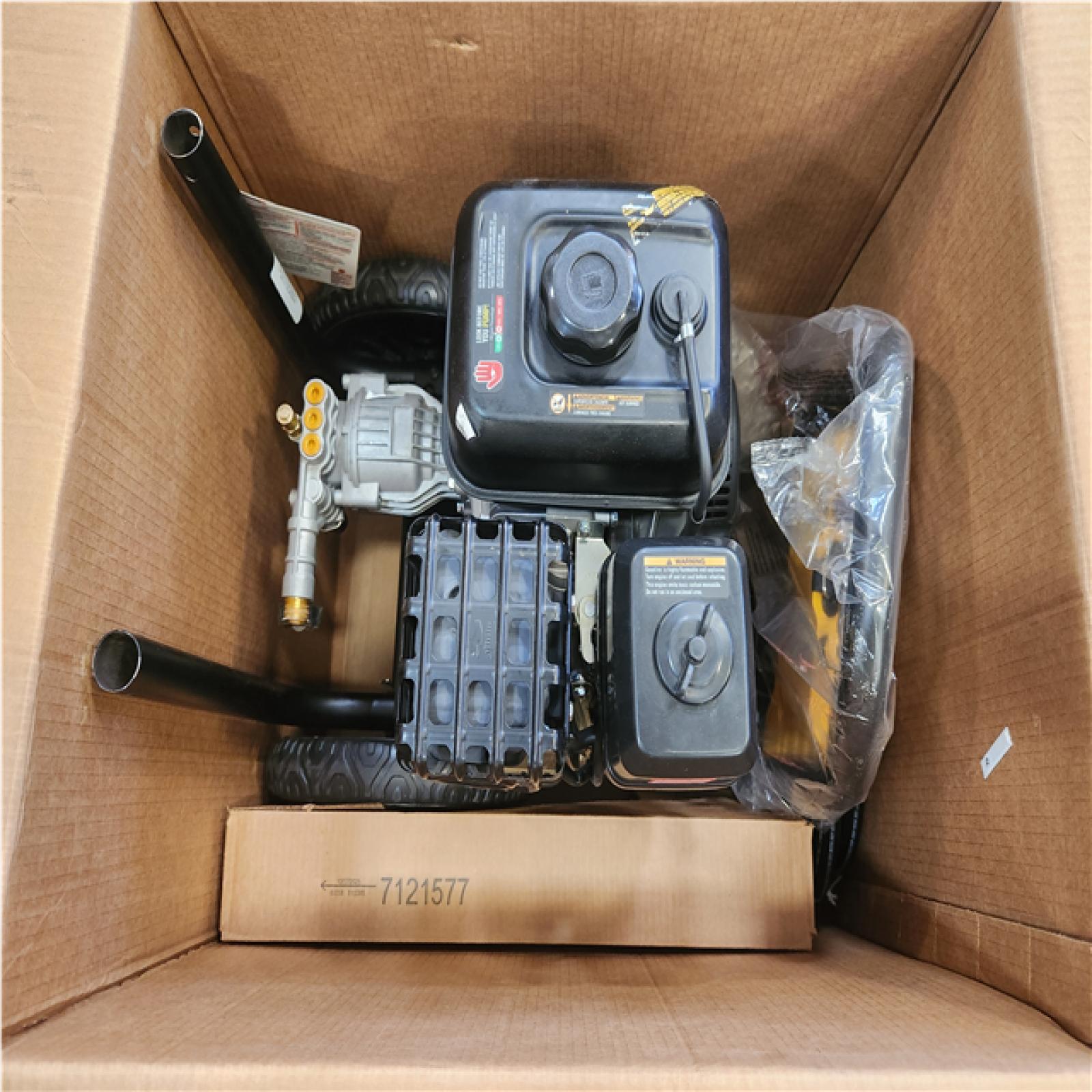 Phoenix NEW DEWALT 3400 PSI 2.5 GPM Gas Cold Water Pressure Washer with DeWalt 210 Engine