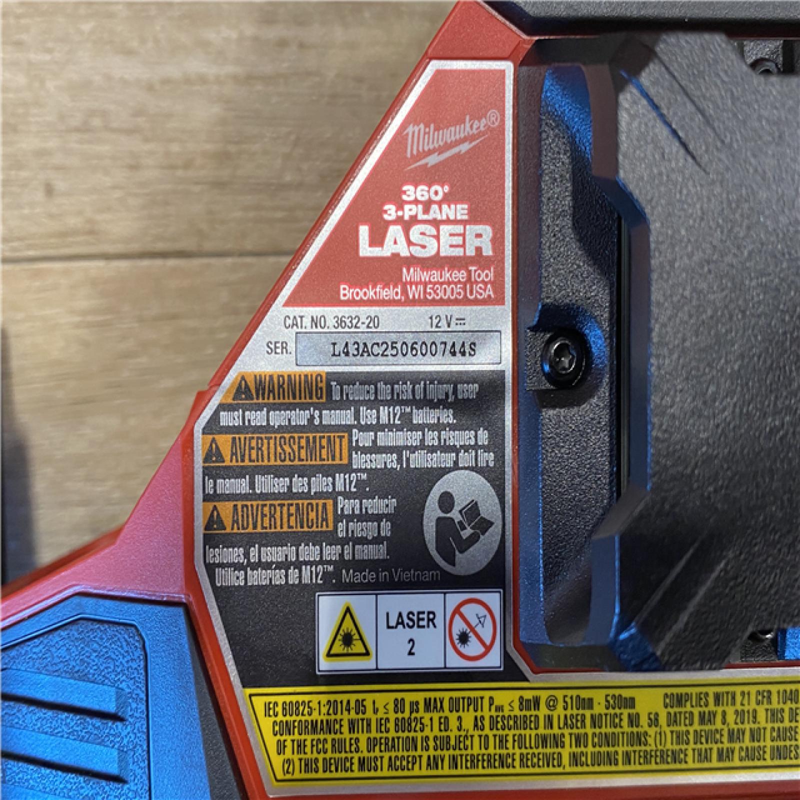 AS-IS Milwaukee 12-Volt Lithium-Ion Cordless Green 250 ft. 3-Plane Laser Level Kit