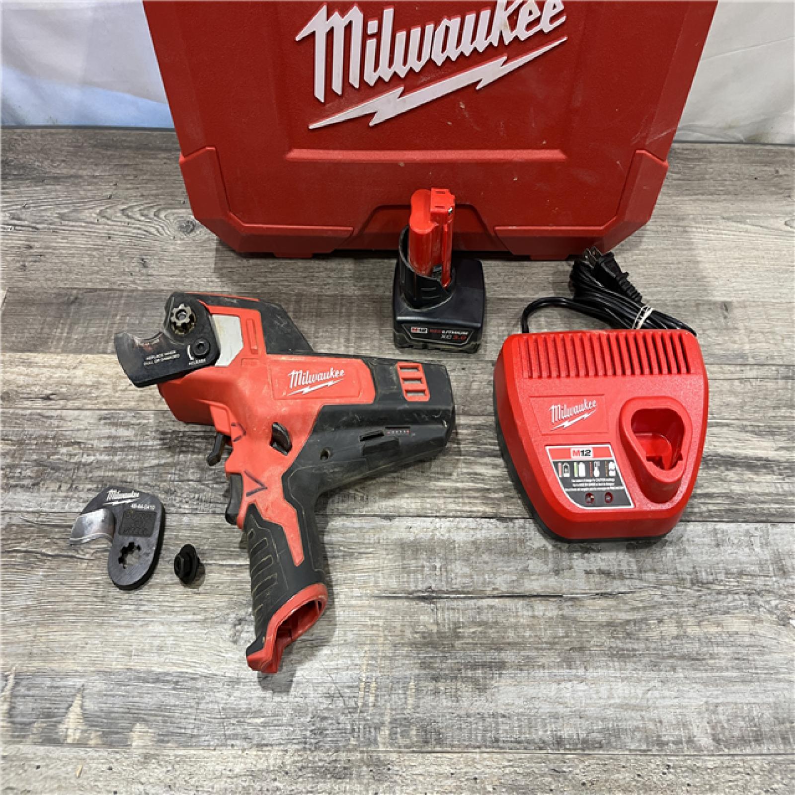 AS-IS Milwaukee 12V Lithium-Ion Cordless 600 MCM Cable Cutter Kit