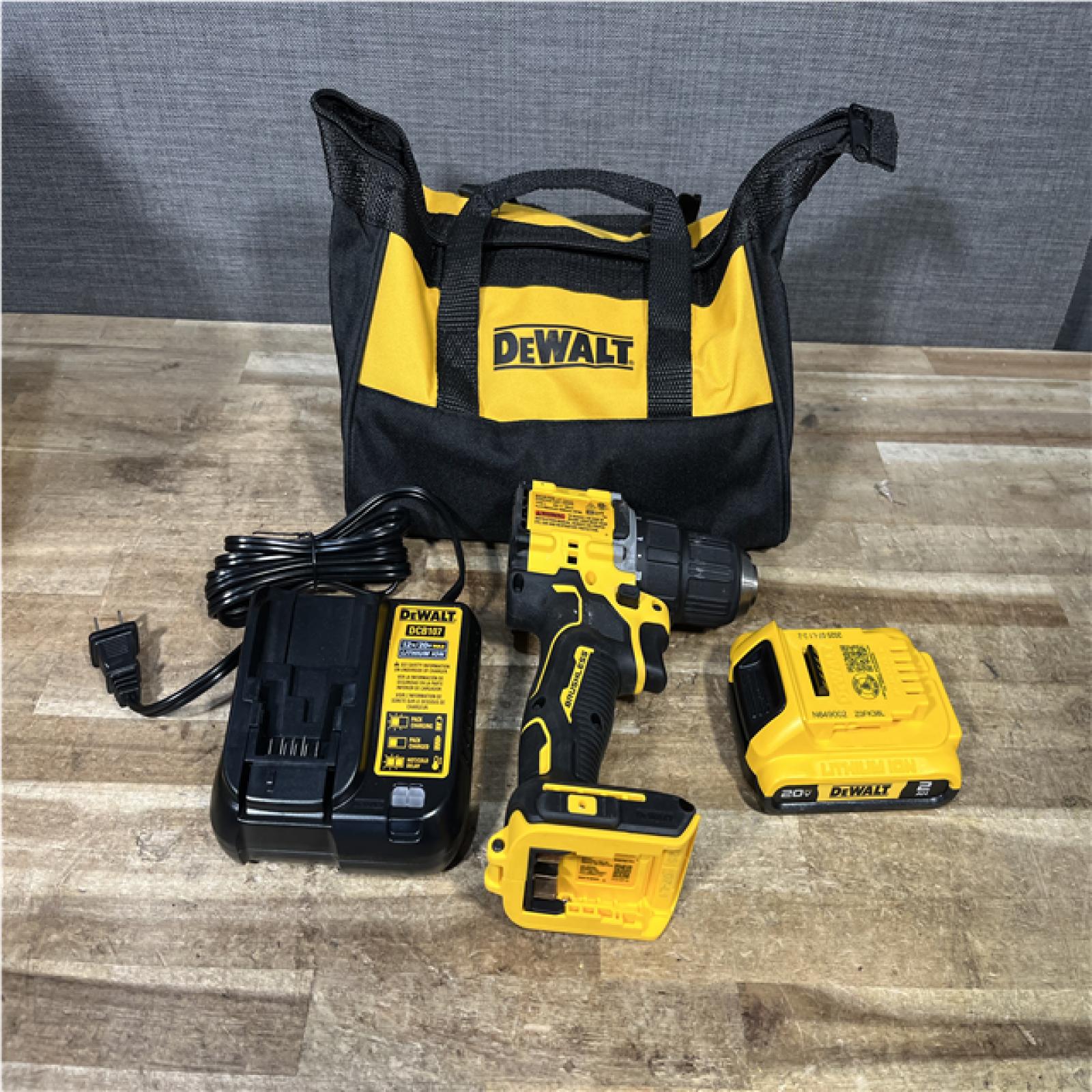 Houston Location AS-IS DEWALT Atomic 20V Lithium-Ion Cordless Compact 1/2 in. Drill/Driver Kit