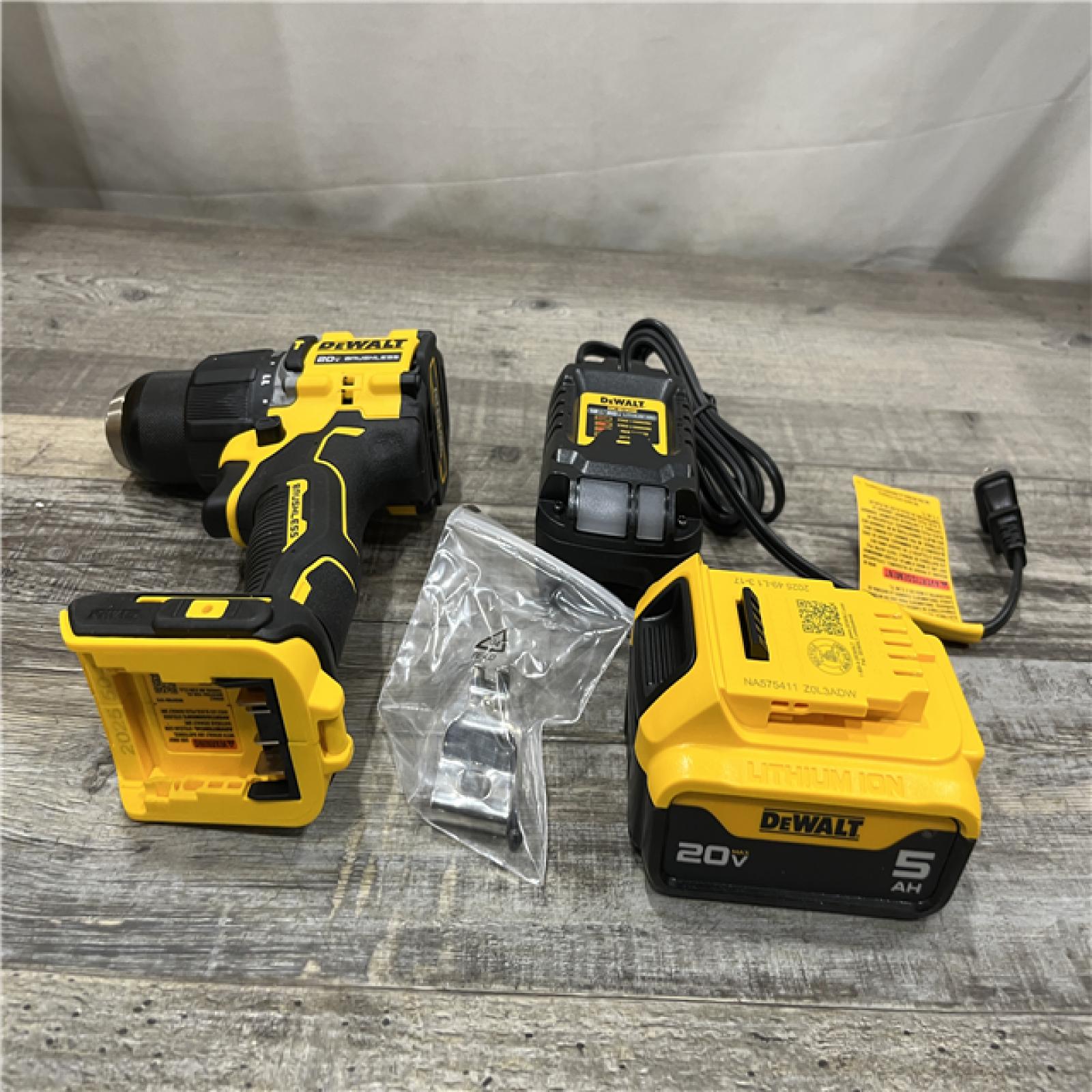 AS-IS DEWALT ATOMIC 20V Lithium-Ion Cordless 1/2 in. Hammer Drill Kit