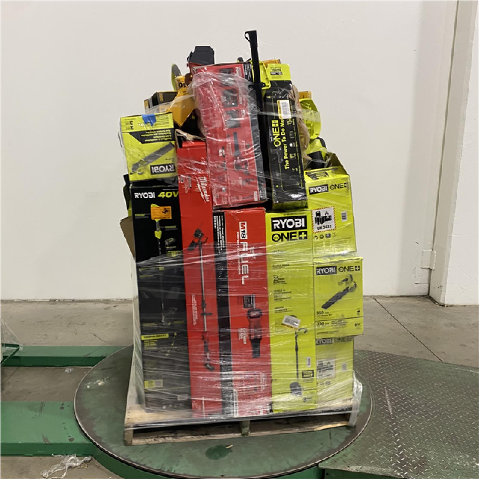 Dallas Location - As-Is Tool Pallet