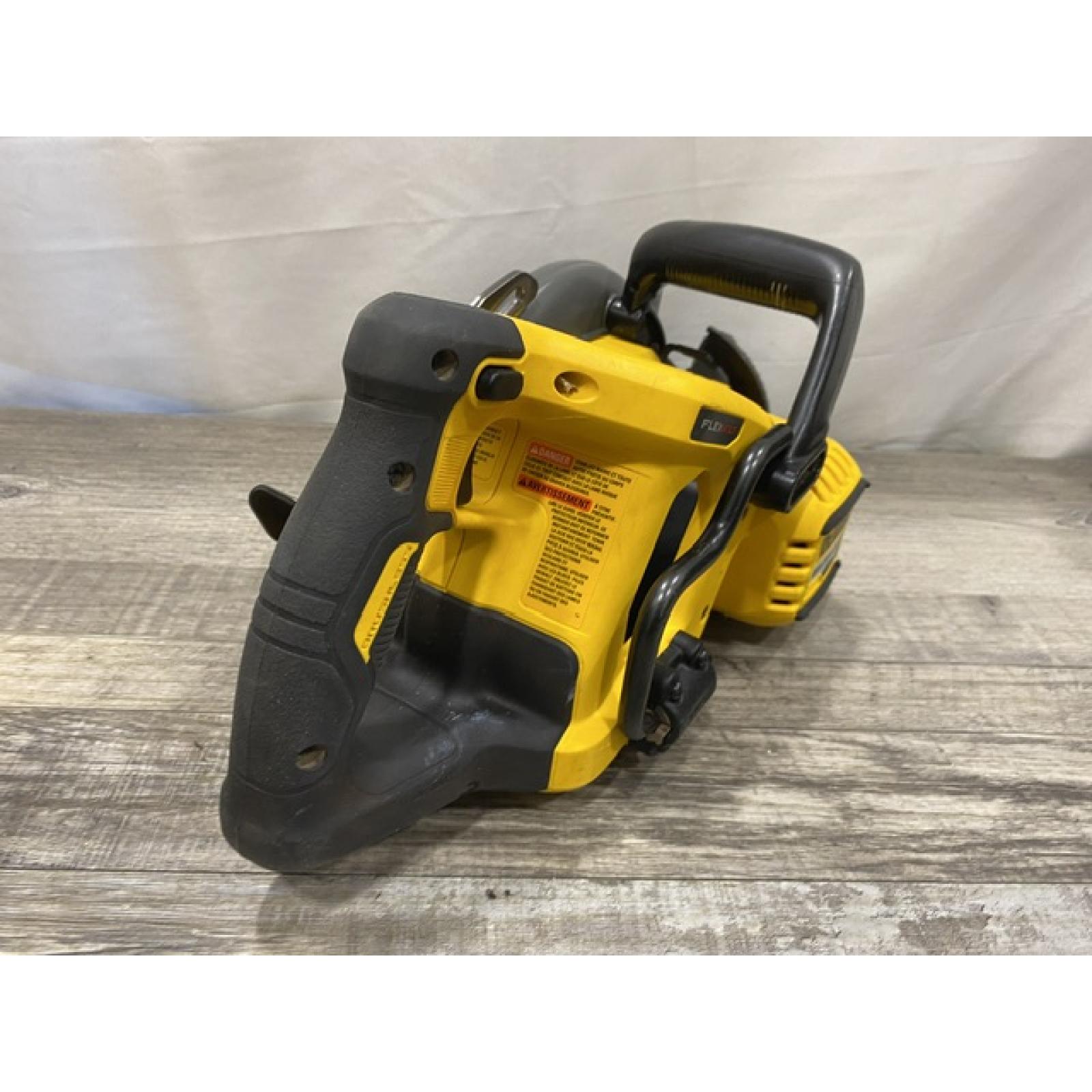 AS-IS DEWALT FLEXVOLT 60V MAX Cordless Brushless 7-1/4 in. Wormdrive Style Circular Saw (Tool Only)