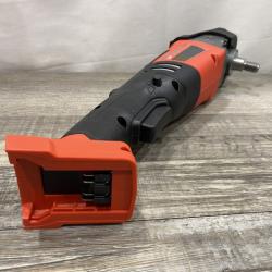 LIKE NEW - Milwaukee FUEL 18V Lithium-Ion Brushless Cordless 7 in. Variable Speed Polisher (Tool-Only)