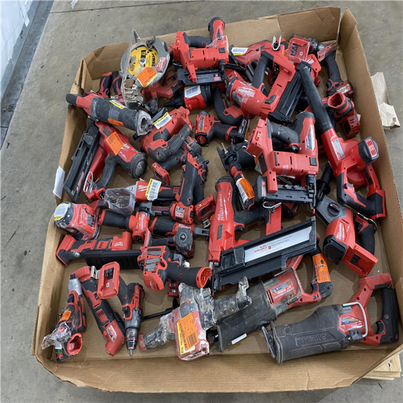 Houston Location AS IS - Tool Pallet