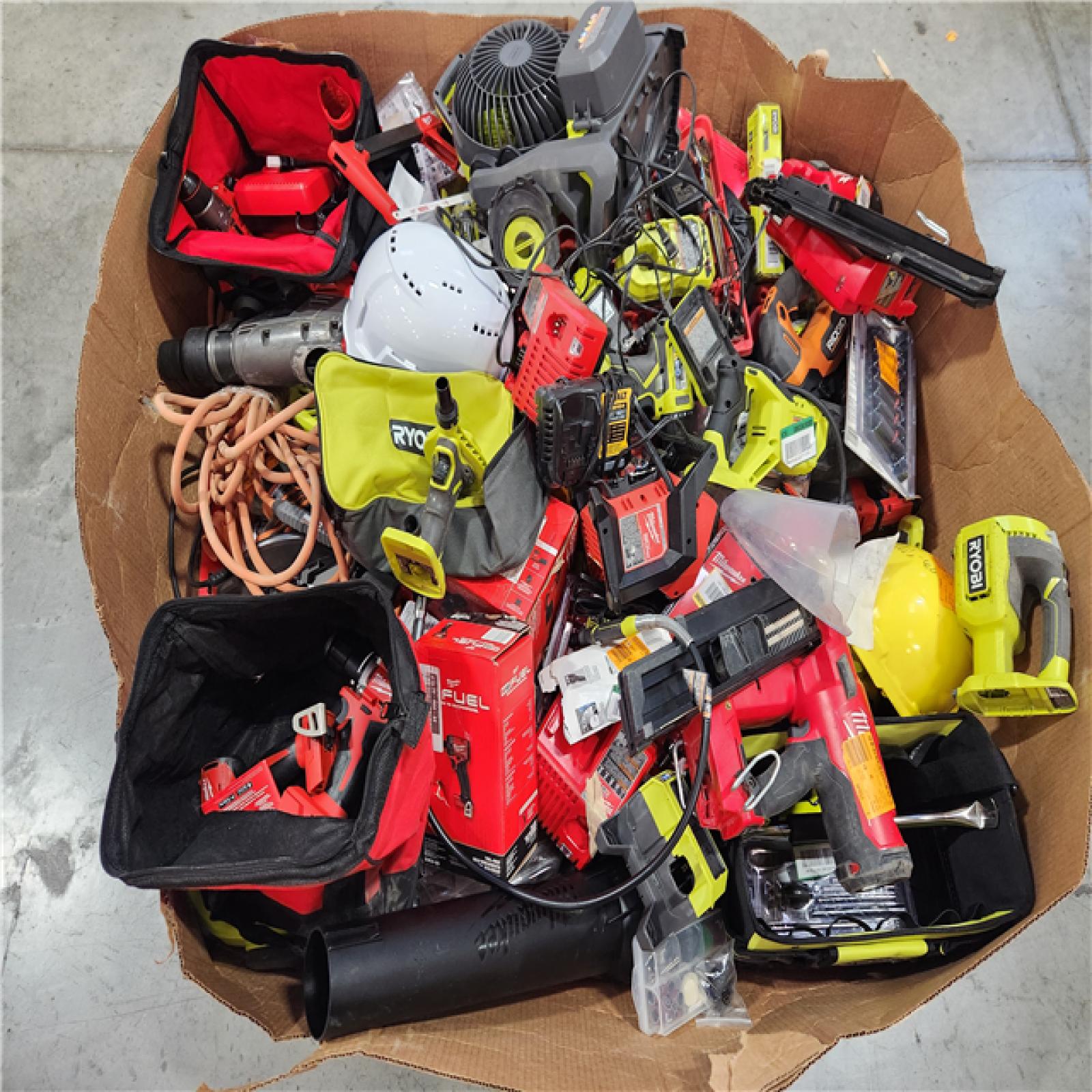 CALIFORNIA AS-IS TOOL PALLET