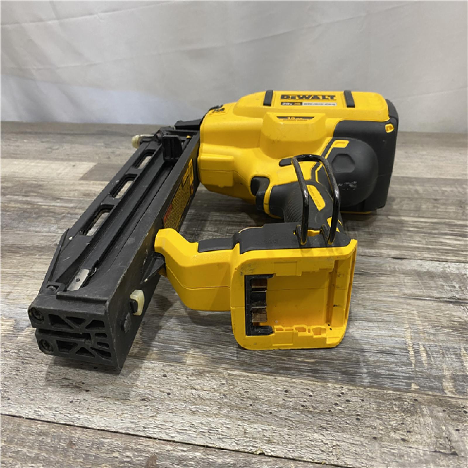AS-IS DEWALT 20V MAX XR 16-Gauge Lithium-Ion Cordless Finish Nailer (Tool Only)