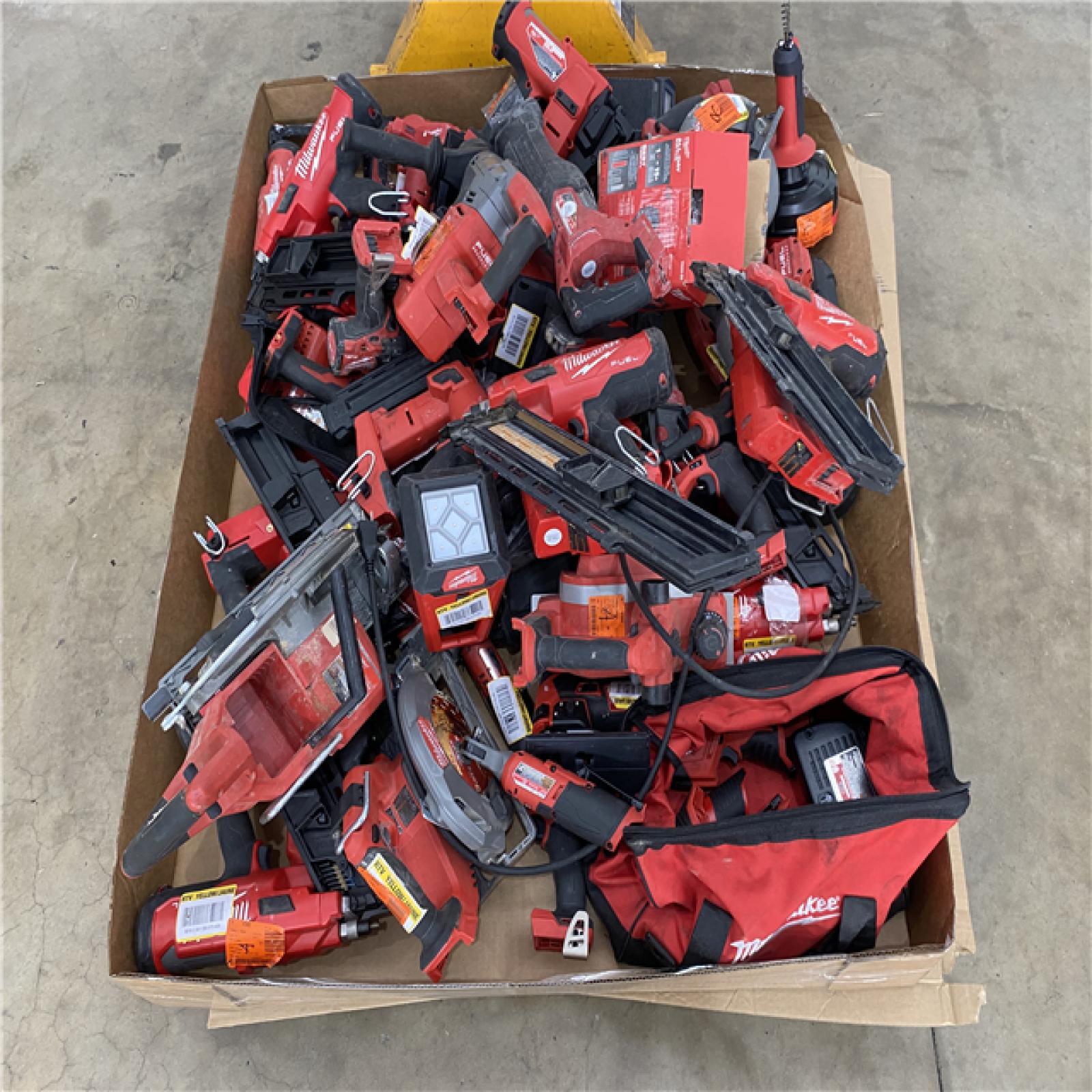 Houston Location AS IS - Tool Pallet