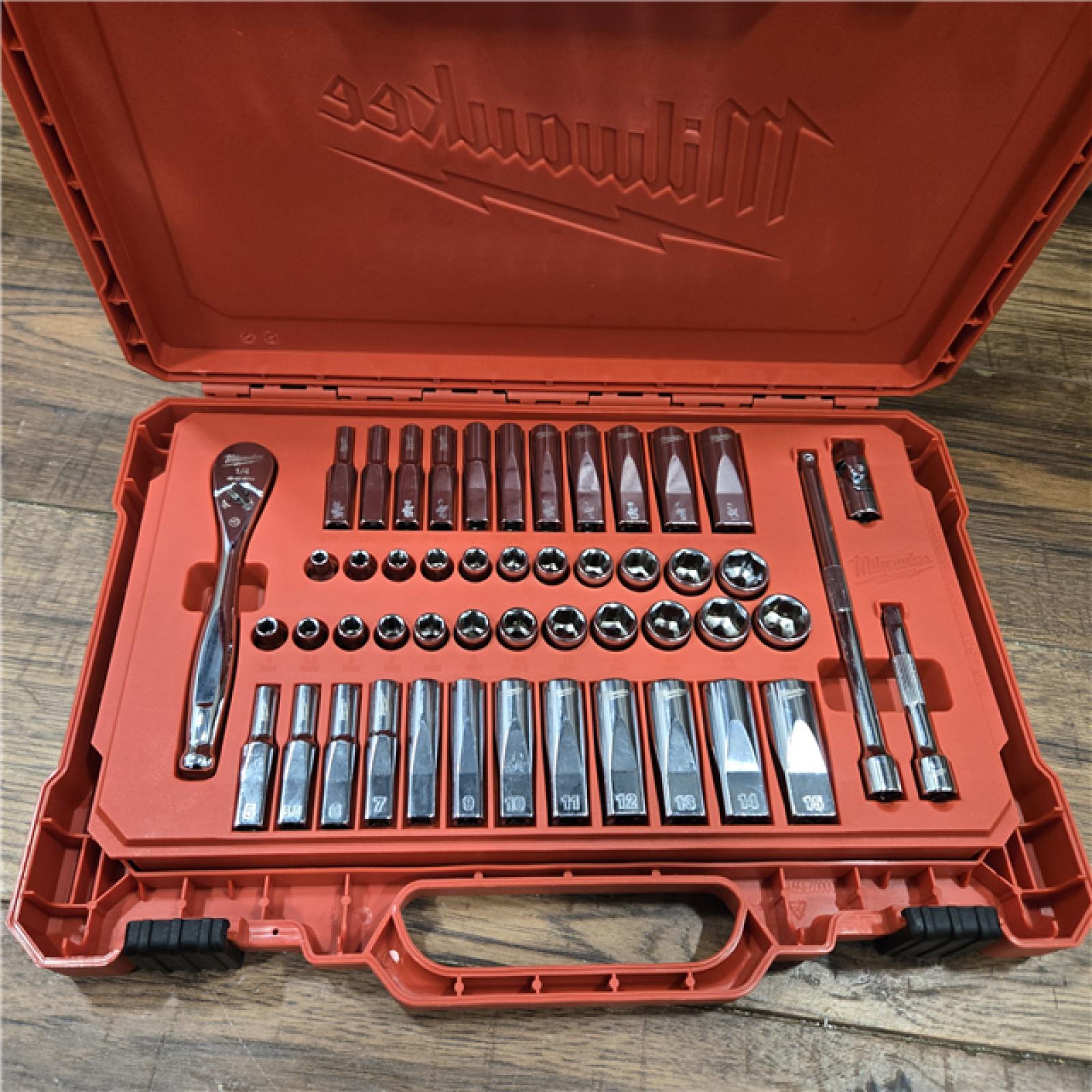 AS-IS Milwaukee 1/4 in. Drive SAE/Metric Ratchet and Socket Mechanics Tool Set (50-Piece)