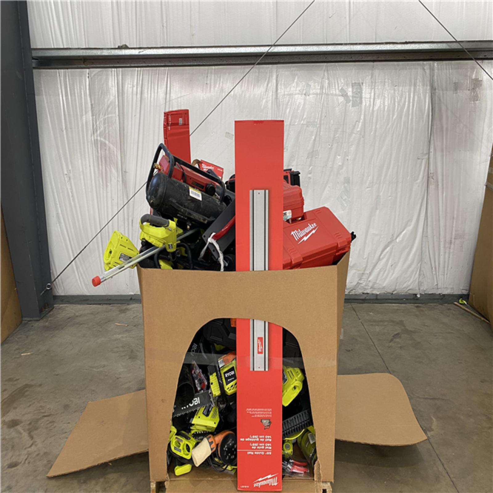 Houston Location AS IS - Tool Pallet