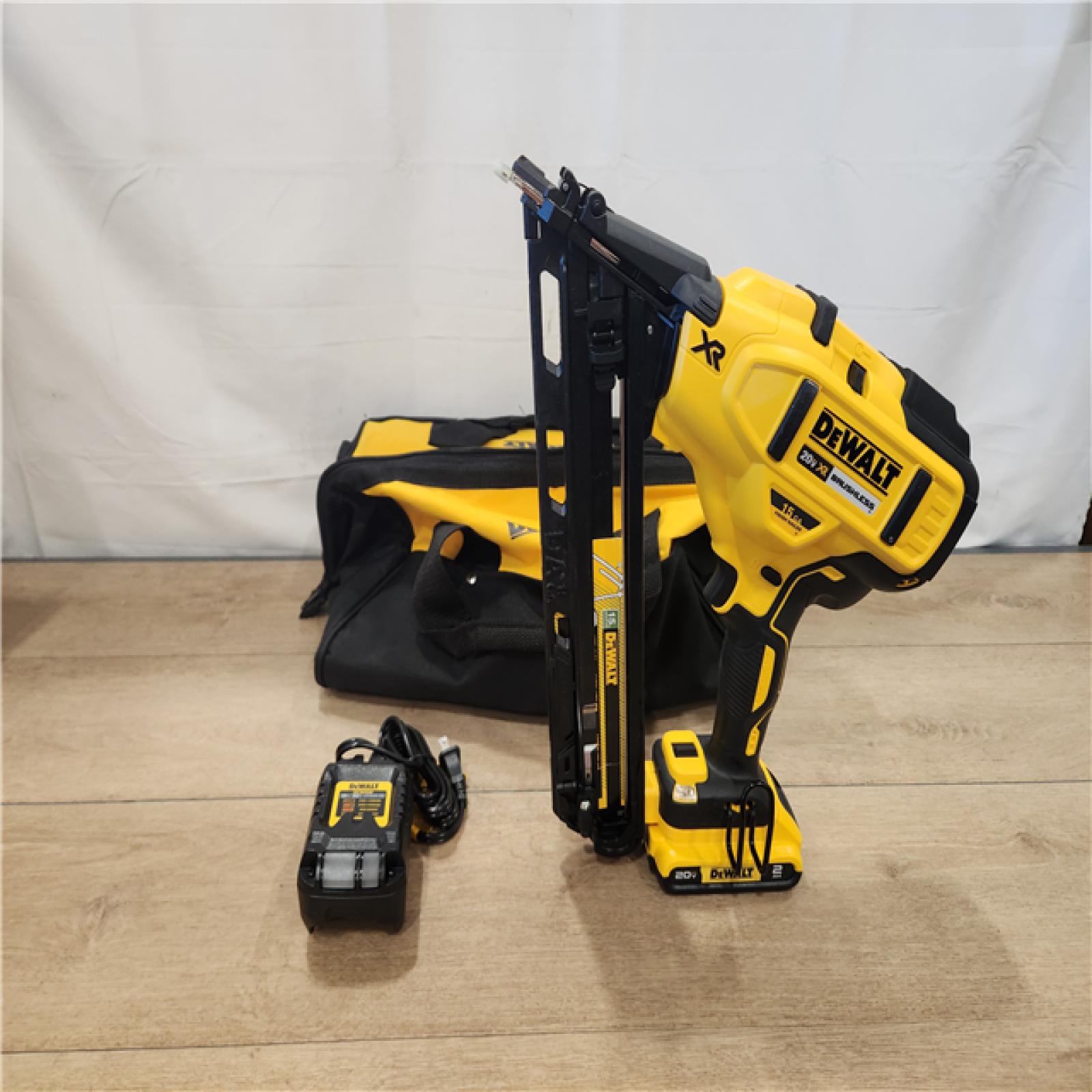 AS-IS- DEWALT 20V MAX XR 15 Ga. Cordless 34 Deg Nailer 20 V