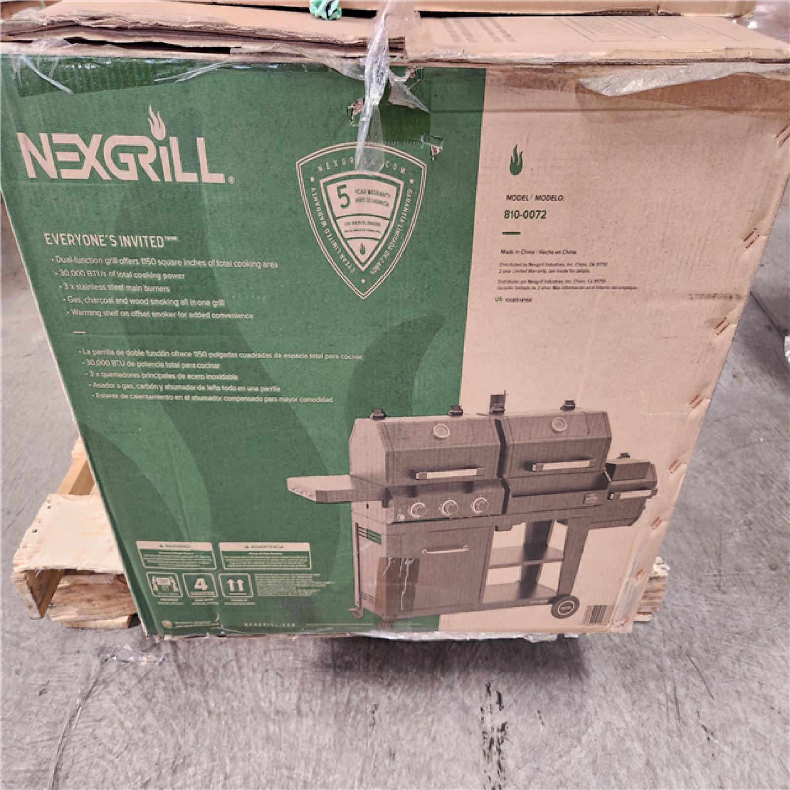Phoenix NEW Nexgrill Oakford 1150 Pro 3-Burner Propane Gas and Offset Charcoal Smoker Combo Grill in Black