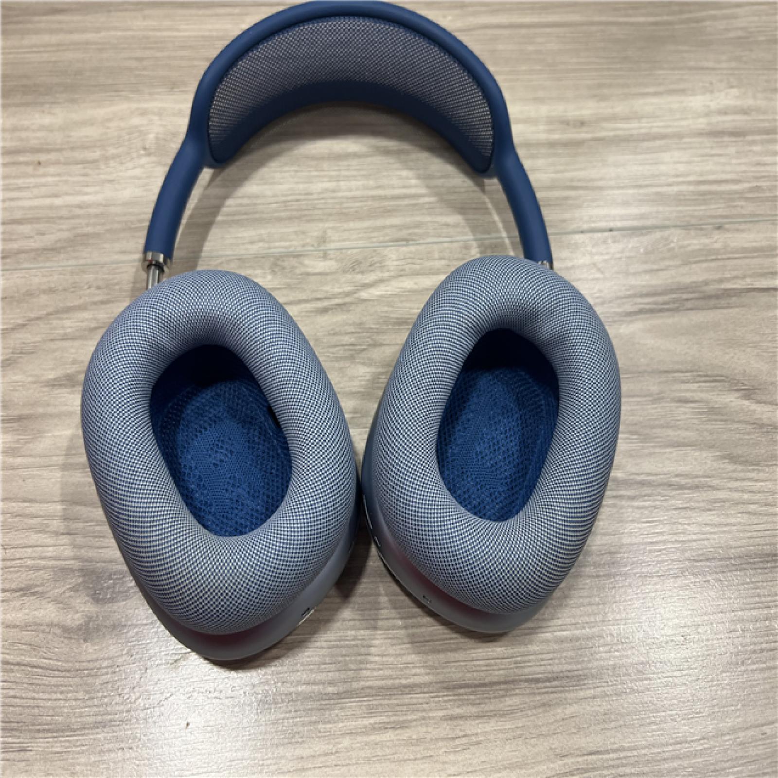 AS-IS Apple AirPods Max (Lighting) - Sky Blue