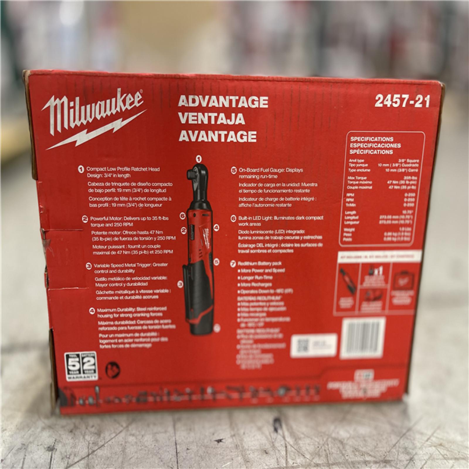 NEW! - Milwaukee M12 12V Lithium-Ion Cordless 3/8 in. Ratchet Kit with One 1.5 Ah Battery  Charger and Tool Bag