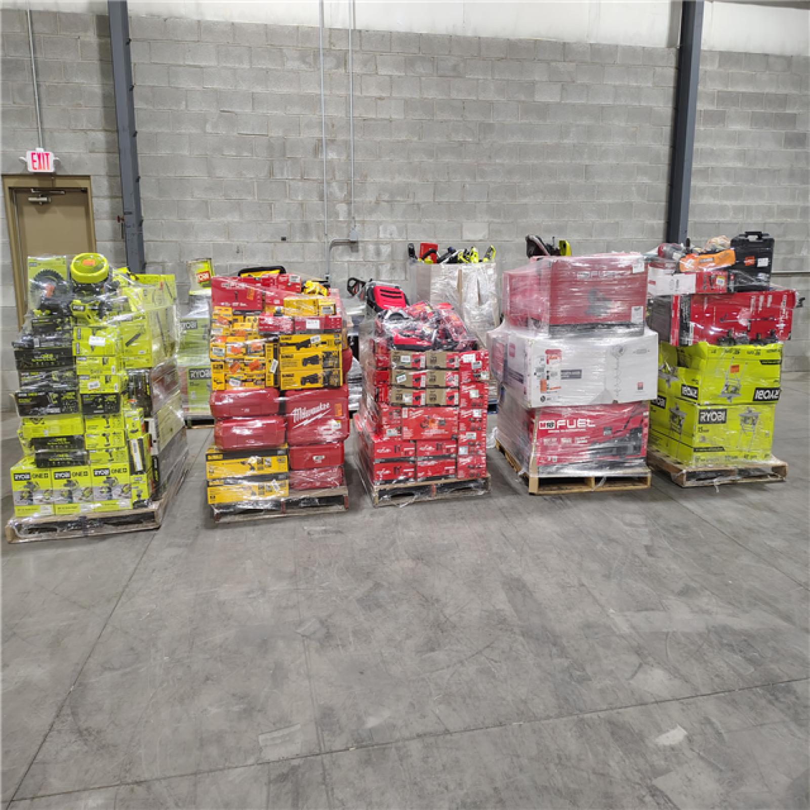 Pittston Location As-Is Power Tools Partial Truckload (10 pallets) 5613-A