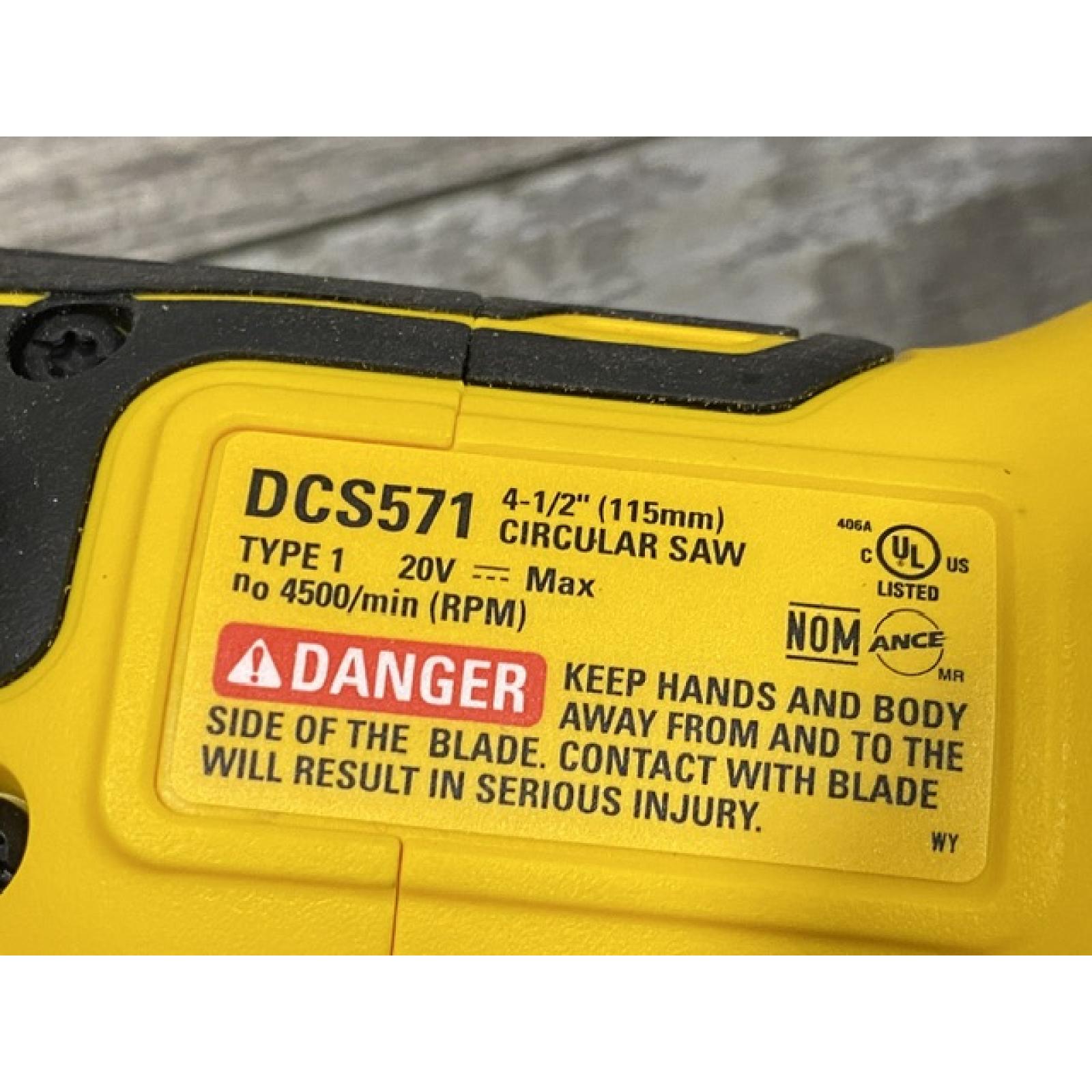 AS-IS DEWALT ATOMIC 20V MAX Cordless Brushless 4-1/2 in. Circular Saw (Tool Only)