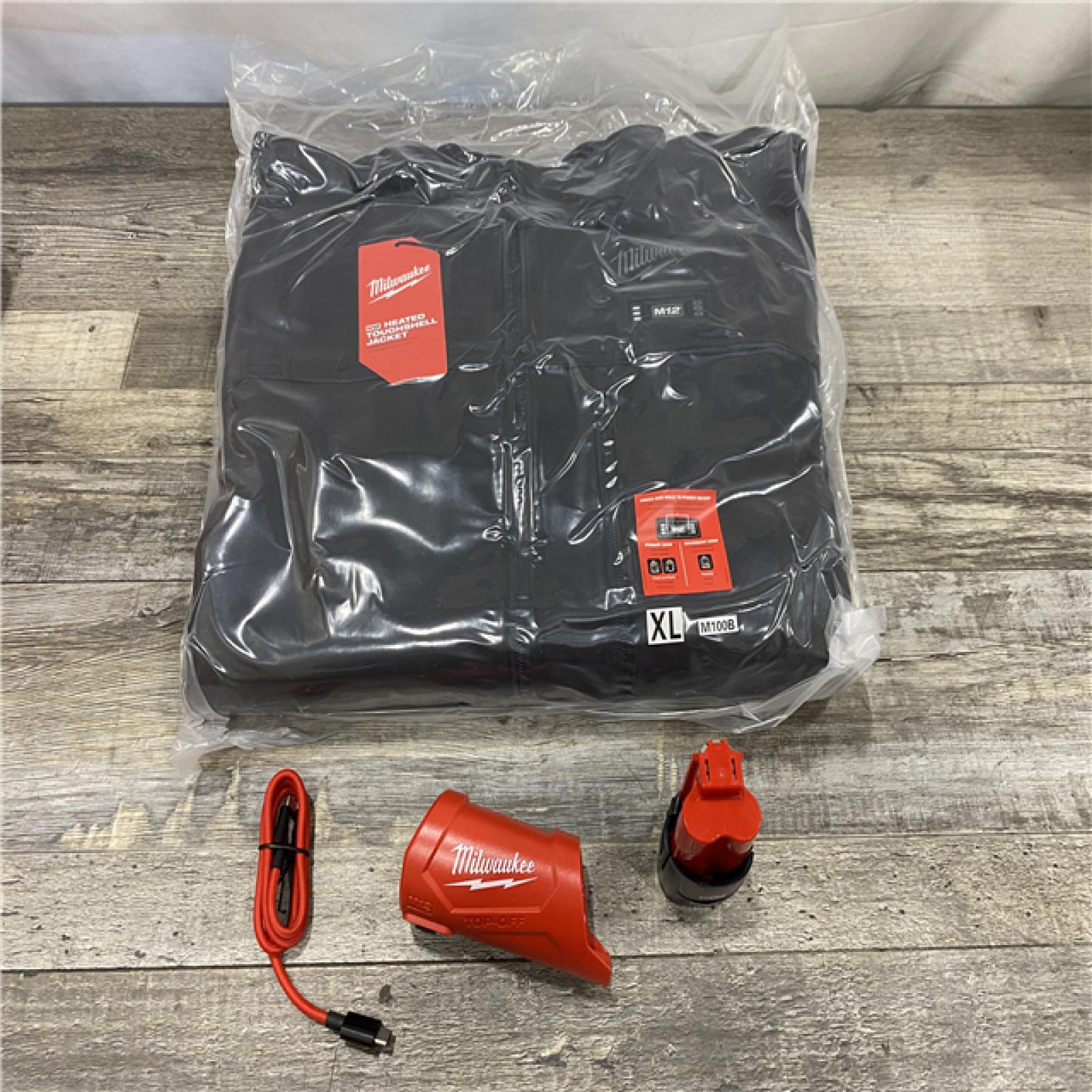 AS-IS Milwaukee Men's X-Large 12-Volt Lithium-Ion Cordless Tough Shell Black Heated Jacket with (1) 3.0 Ah Battery and Charger