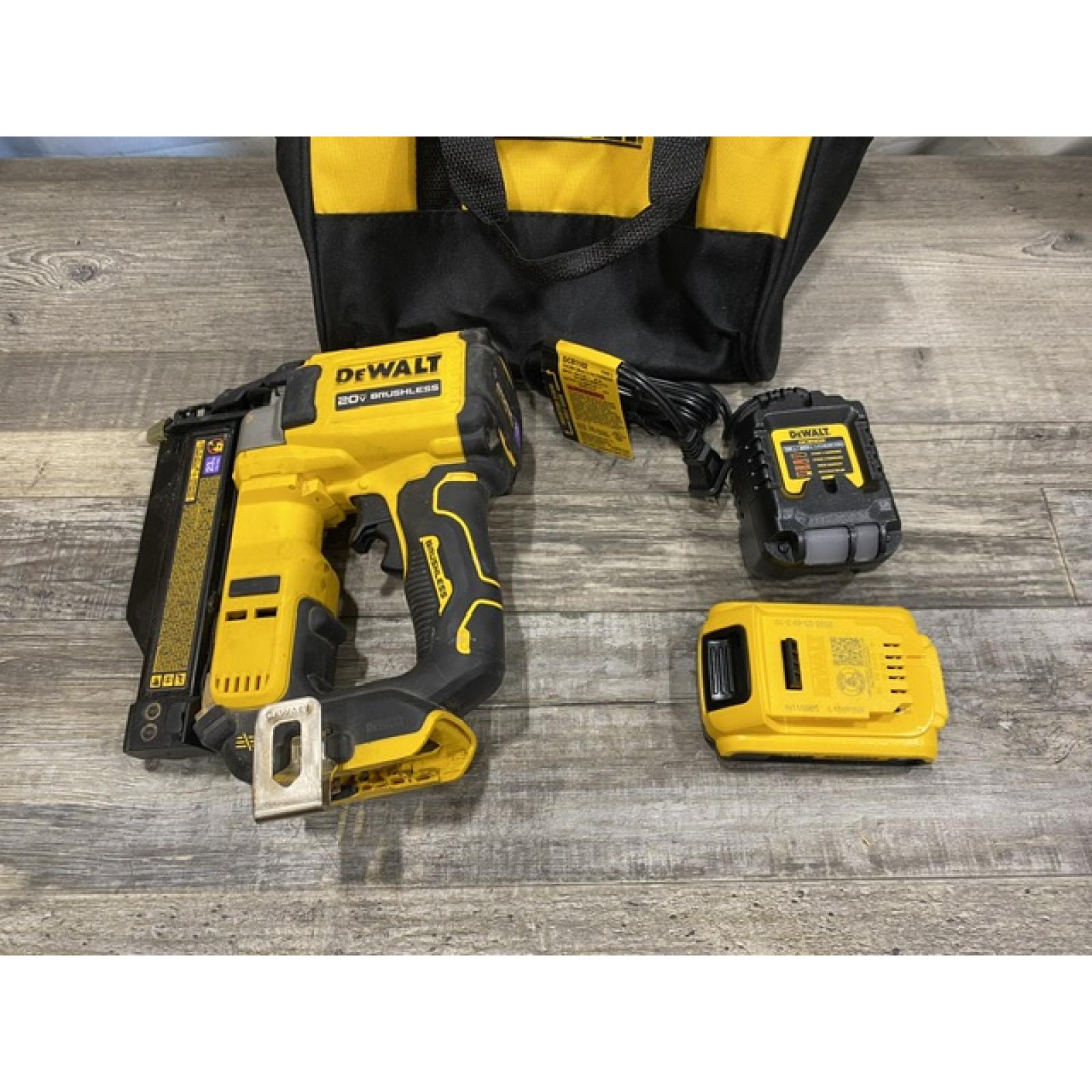 AS-IS DEWALT ATOMIC 20V MAX Lithium Ion Cordless 23 Gauge Pin Nailer Kit