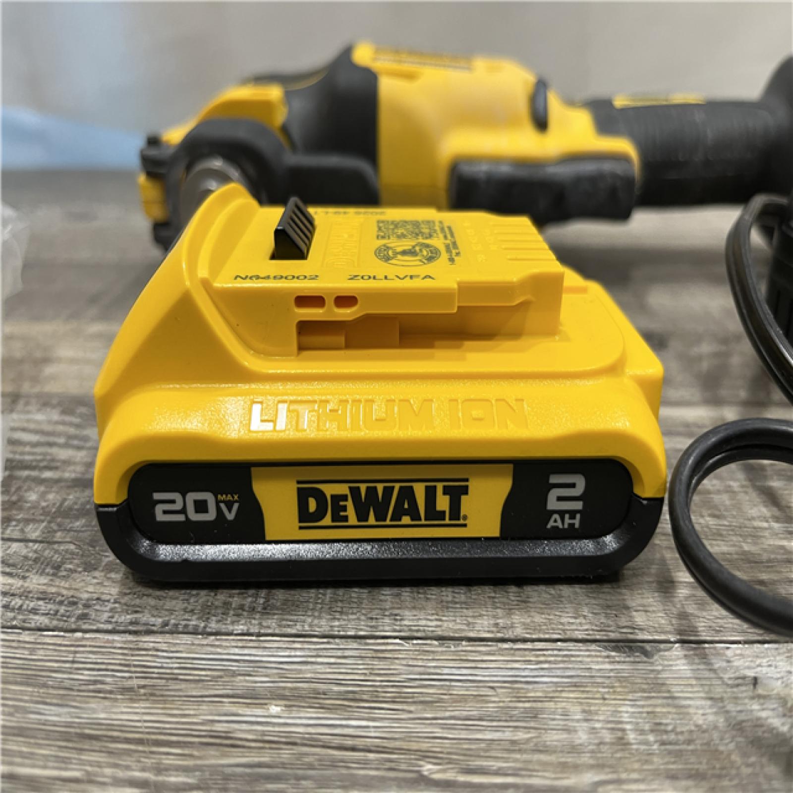 AS-IS DEWALT ATOMIC 20V MAX Cordless Brushless Oscillating Multi Tool Kit