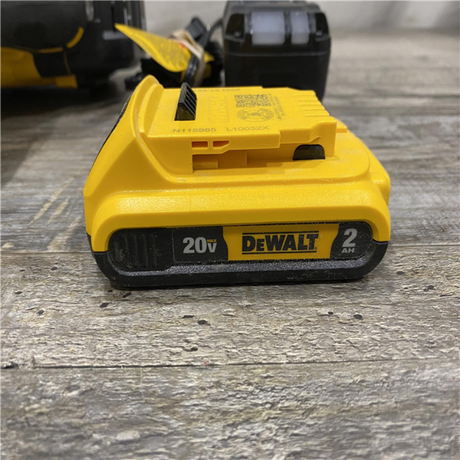 AS-IS DEWALT 20V MAX Lithium-Ion 15-Degree Electric Cordless Roofing Nailer Kit